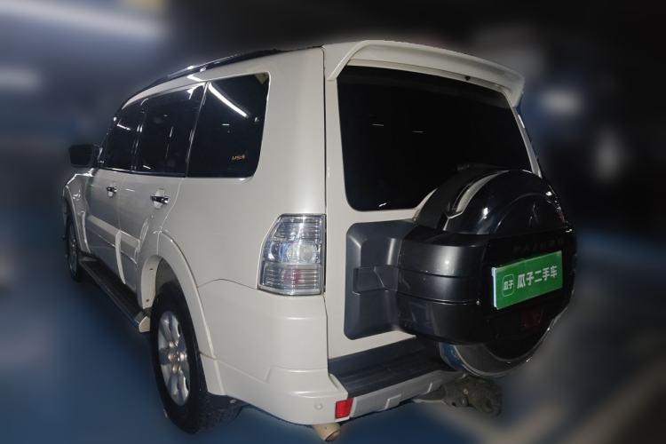 Used Mitsubishi Pajero 2016 3.0L Automatic Prestige Version China IV Standard Rear Left 45 Deg