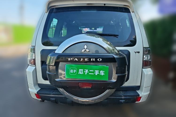 Used Mitsubishi Pajero 2016 3.0L Automatic Standard Version China V Standard Rear