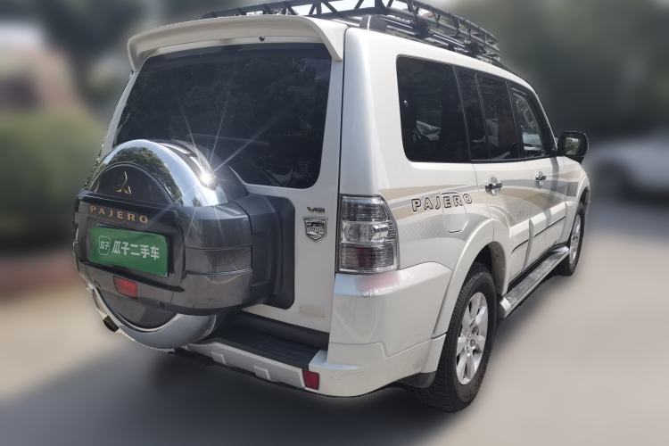 Used Mitsubishi Pajero 2016 3.0L Automatic Prestige Version China V Standard Rear Right 45 Deg