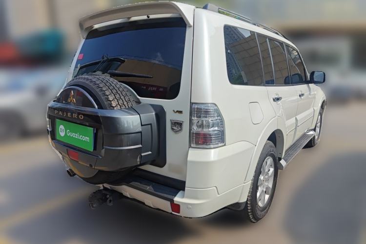 Used Mitsubishi Pajero 2016 3.0L Automatic Prestige Version China V Standard Rear Right 45 Deg