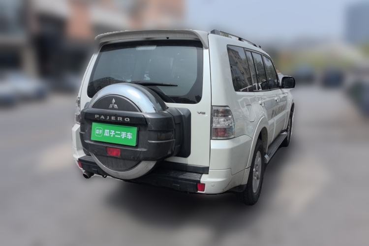 Used Mitsubishi Pajero 2016 3.0L Automatic Standard Version China V Standard Rear Right 45 Deg