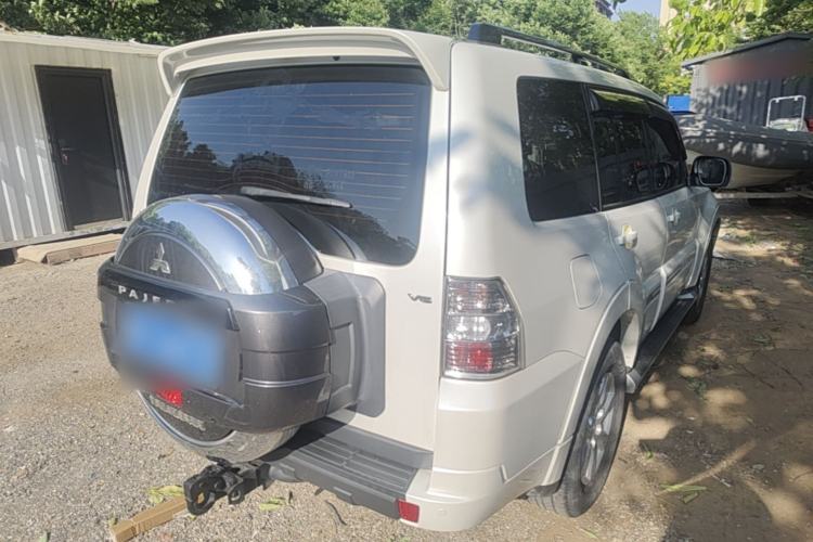 Used Mitsubishi Pajero 2016 3.0L Automatic Standard Version China V Standard Rear Right 45 Deg