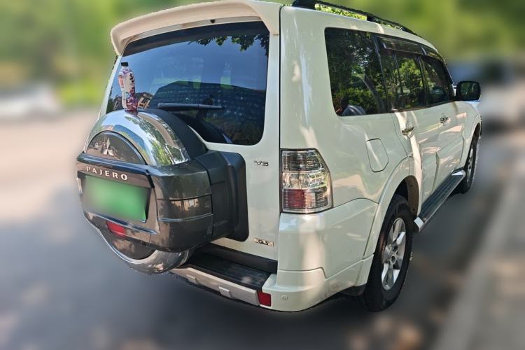Used Mitsubishi Pajero 2016 3.0L Automatic Luxury Version China V Standard Rear Right 45 Deg