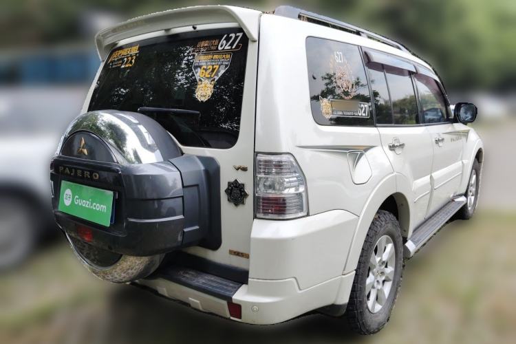 Used Mitsubishi Pajero 2016 3.0L Automatic Prestige Version China V Standard Rear Right 45 Deg
