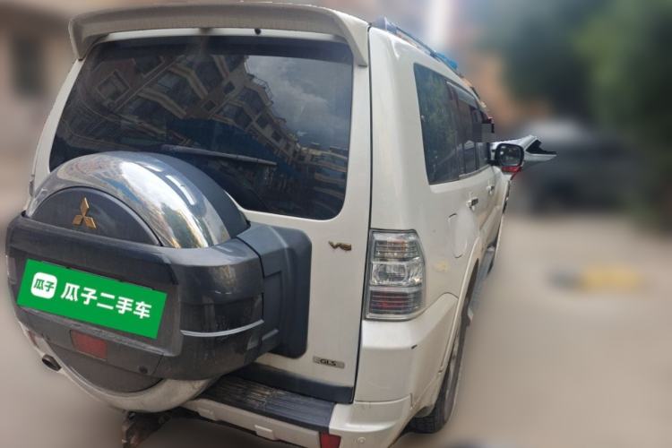 Used Mitsubishi Pajero 2016 3.0L Automatic Luxury Version China V Standard Rear Right 45 Deg