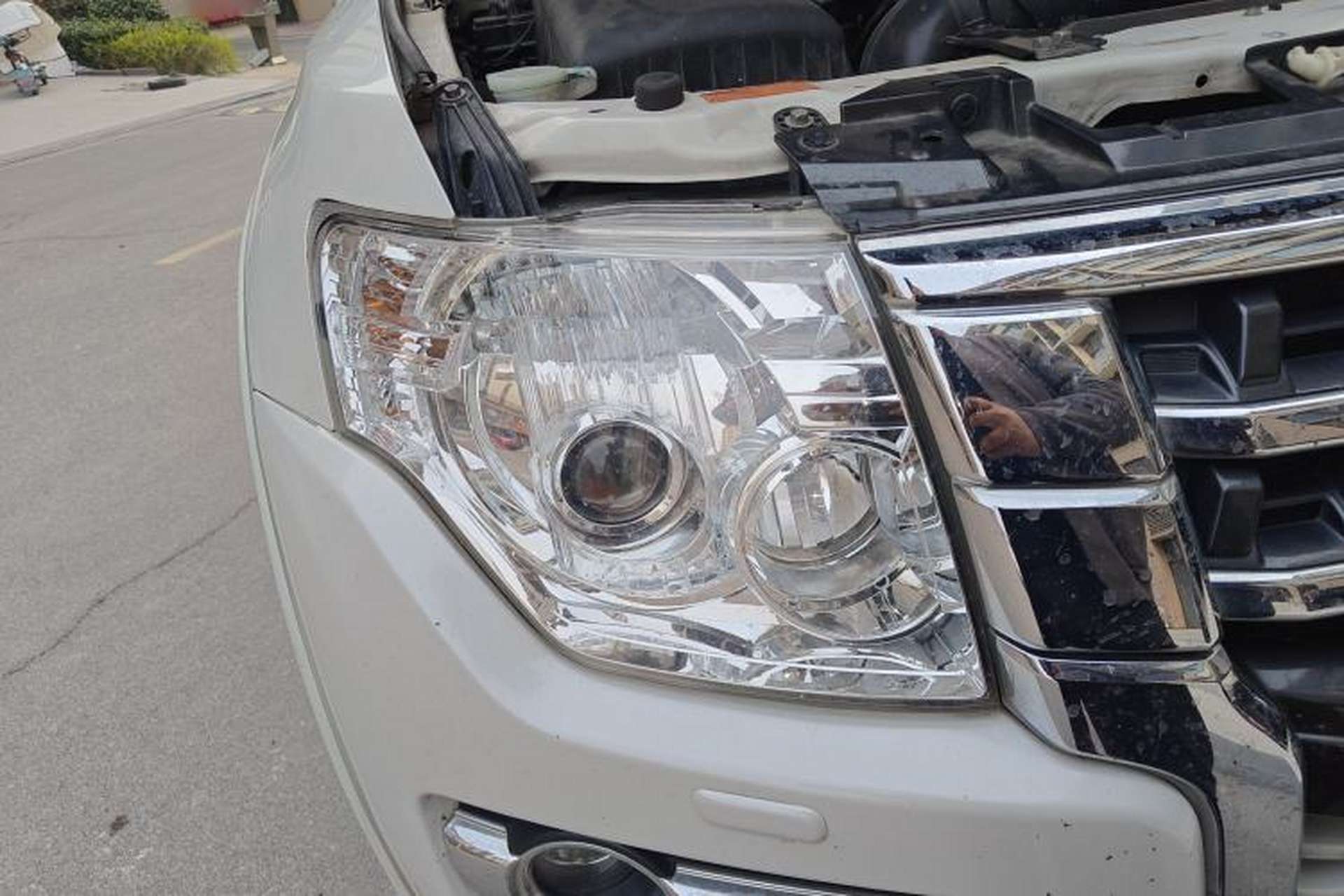 Used Mitsubishi Pajero 2016 3.0L Automatic Prestige Version China V Standard Right Front Headlight