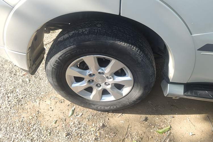 Used Mitsubishi Pajero 2016 3.0L Automatic Standard Version China V Standard Right Rear Wheel Hub
