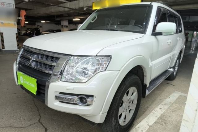 Used Mitsubishi Pajero 2016 3.0L Automatic Standard Version China IV Standard