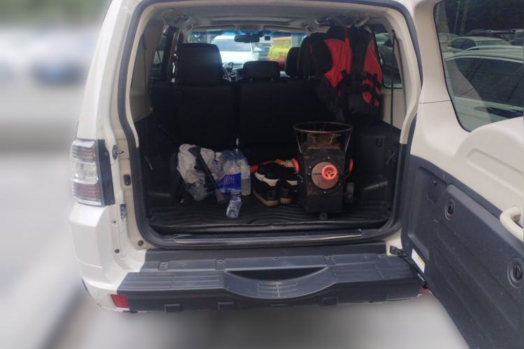 Used Mitsubishi Pajero 2016 3.0L Automatic Standard Version China V Standard Trunk