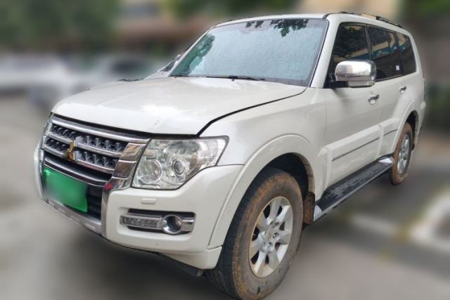Used Mitsubishi Pajero 2016 3.0L Automatic Luxury Version China V Standard
