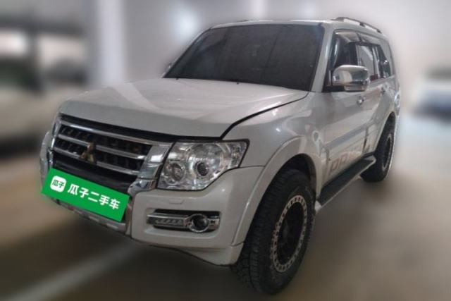 Used Mitsubishi Pajero 2016 3.0L Automatic Prestige Version China V Standard