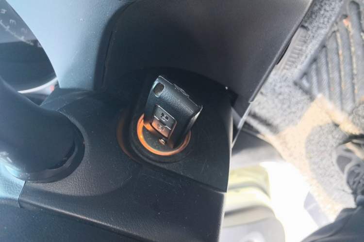 Used Mitsubishi Pajero 2016 3.0L Automatic Standard Version China V Standard Vehicle Key