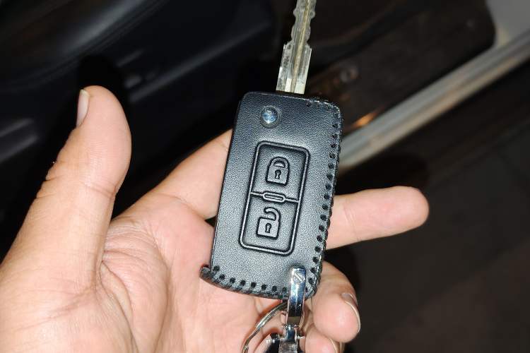 Used Mitsubishi Pajero 2016 3.0L Automatic Prestige Version China V Standard Vehicle Key