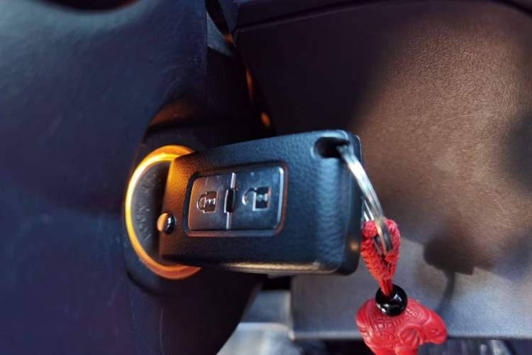 Used Mitsubishi Pajero 2016 3.0L Automatic Standard Version China V Standard Vehicle Key