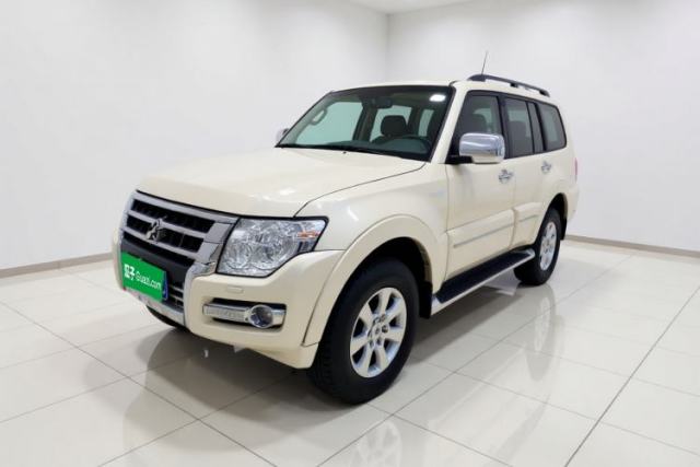 Used Mitsubishi Pajero 2016 3.0L Automatic Prestige Version China IV Standard