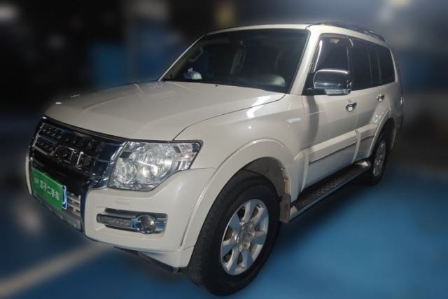 Used Mitsubishi Pajero 2016 3.0L Automatic Prestige Version China IV Standard