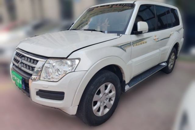 Used Mitsubishi Pajero 2016 3.0L Automatic Luxury Edition China IV