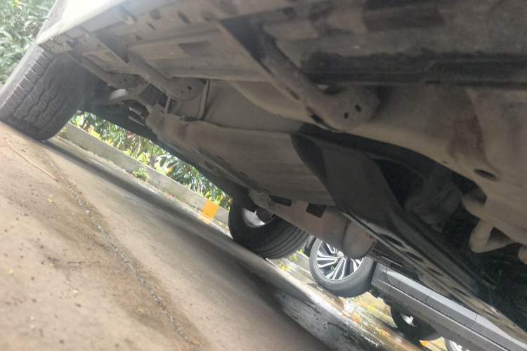 Used Mitsubishi Pajero 2016 3.0L Automatic Luxury Version China V Standard Chassis Front Right