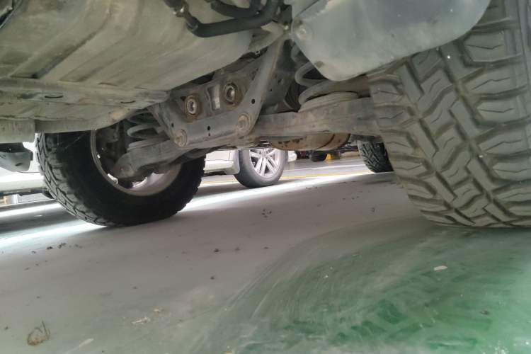 Used Mitsubishi Pajero 2016 3.0L Automatic Luxury Version China V Standard Chassis Rear Right