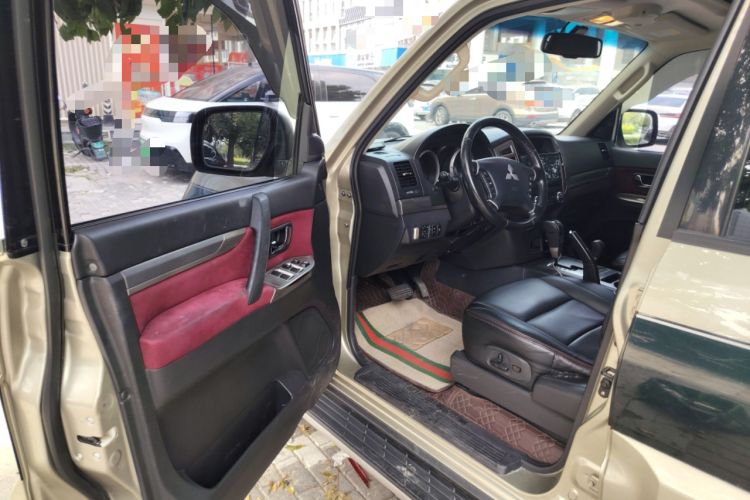 Used Mitsubishi Pajero 2016 3.0L Automatic Standard Version China V Standard Driver Seat