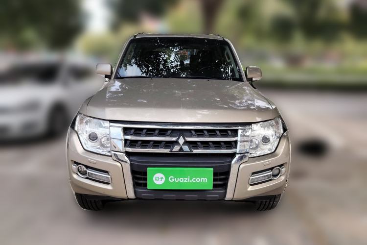 Used Mitsubishi Pajero 2016 3.0L Automatic Standard Version China V Standard Front