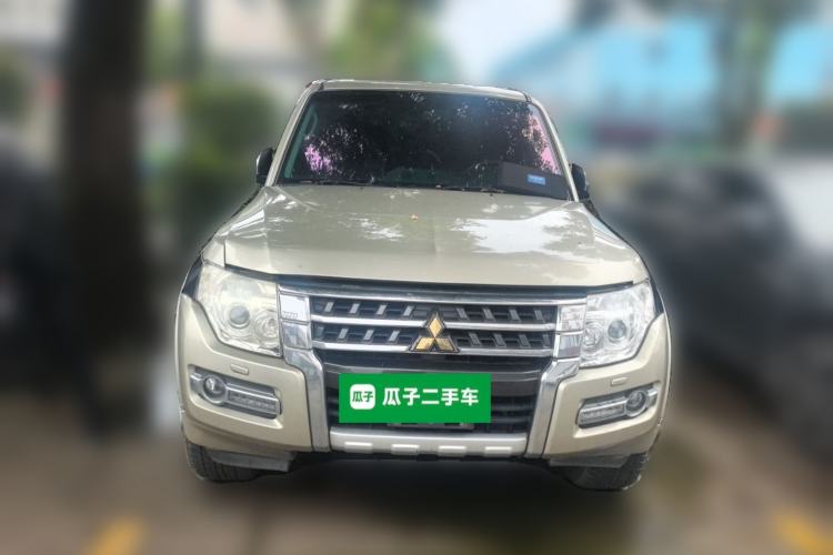 Used Mitsubishi Pajero 2016 3.0L Automatic Luxury Version China V Standard Front