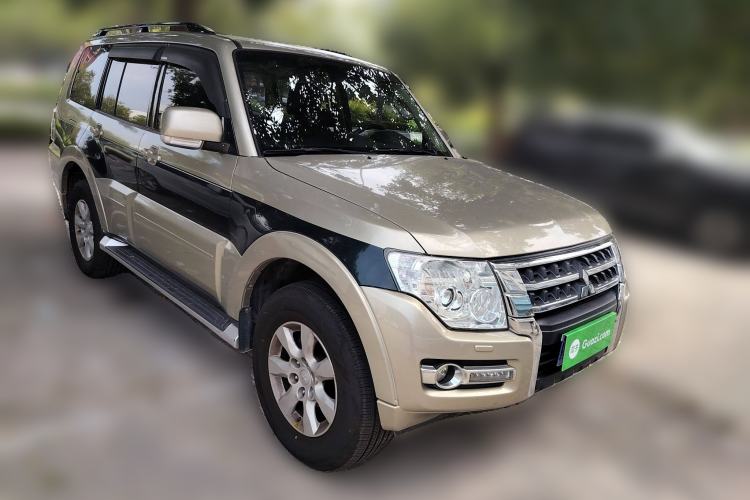 Used Mitsubishi Pajero 2016 3.0L Automatic Standard Version China V Standard Front Right 45 Deg