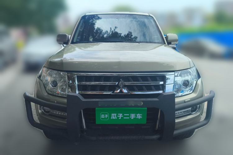 Used Mitsubishi Pajero 2016 3.0L Automatic Standard Version China V Standard Front