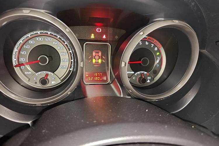 Used Mitsubishi Pajero 2016 3.0L Automatic Prestige Version China V Standard Instrument Cluster