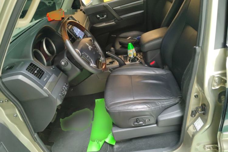 Used Mitsubishi Pajero 2016 3.0L Automatic Luxury Version China V Standard Left Front Seat