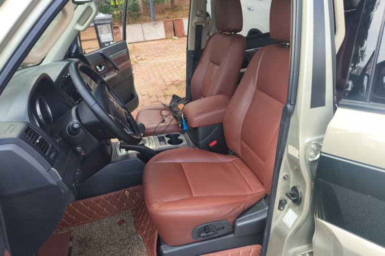 Used Mitsubishi Pajero 2016 3.0L Automatic Standard Version China V Standard Left Front Seat