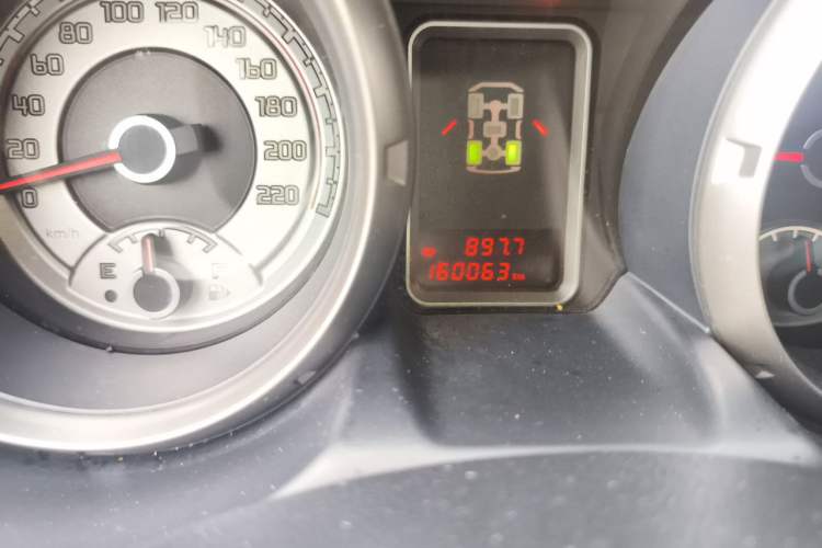 Used Mitsubishi Pajero 2016 3.0L Automatic Standard Version China V Standard Odometer Close Up