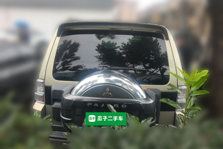 Used Mitsubishi Pajero 2016 3.0L Automatic Luxury Version China V Standard Rear
