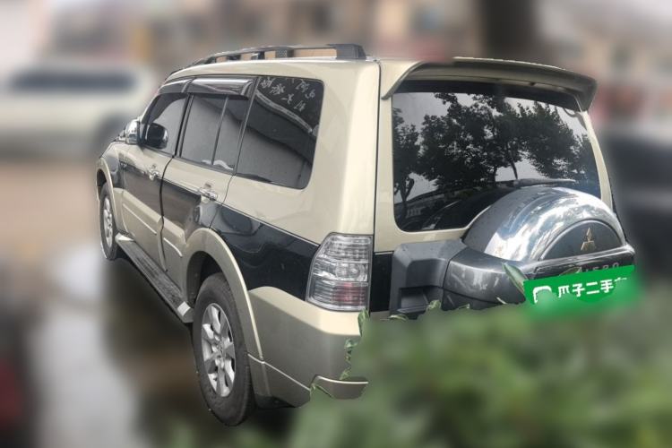 Used Mitsubishi Pajero 2016 3.0L Automatic Luxury Version China V Standard Rear Left 45 Deg