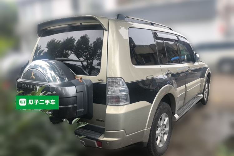 Used Mitsubishi Pajero 2016 3.0L Automatic Luxury Version China V Standard Rear Right 45 Deg