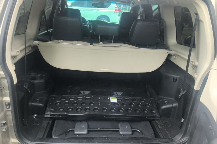 Used Mitsubishi Pajero 2016 3.0L Automatic Luxury Version China V Standard Trunk