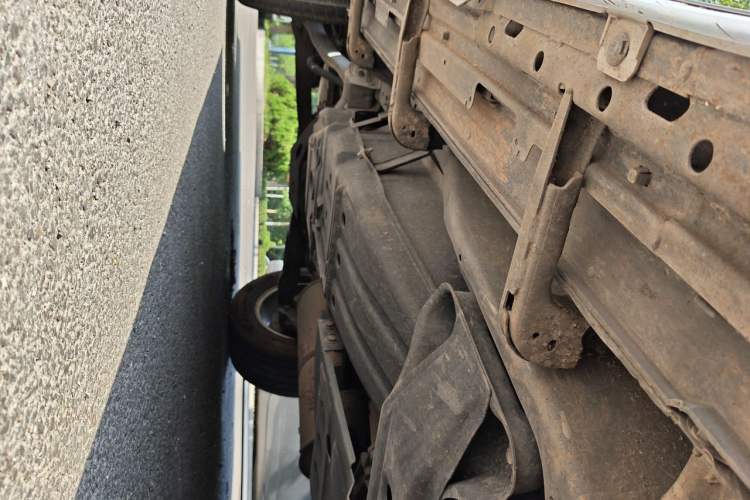 Used Mitsubishi Pajero  Chassis Front Right