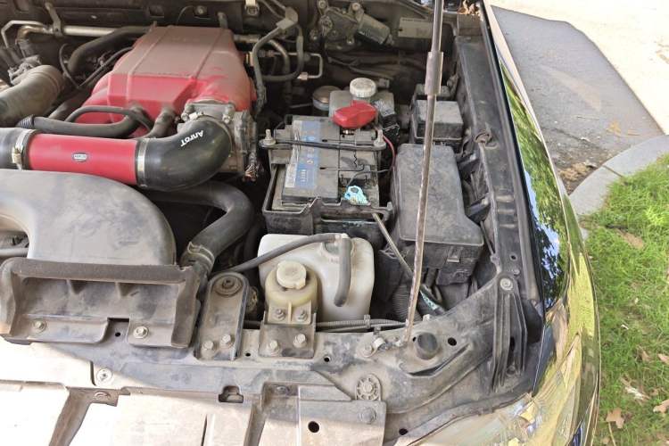 Used Mitsubishi Pajero  Engine Bay Left