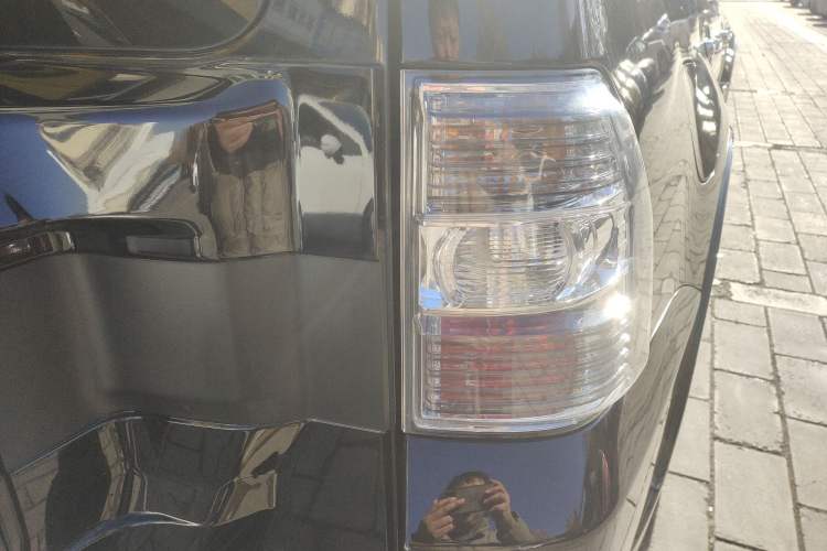 Used Mitsubishi Pajero 2017 V97 3.8L 5-Door GLS Model with Sunroof – Middle East Exterior 2