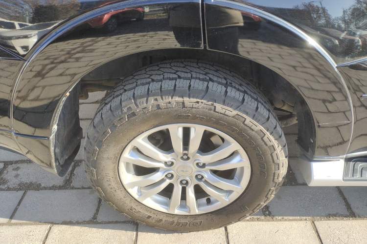 Used Mitsubishi Pajero 2017 V97 3.8L 5-Door GLS Model with Sunroof – Middle East Exterior 4