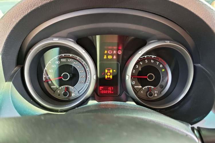 Used Mitsubishi Pajero  Instrument Cluster