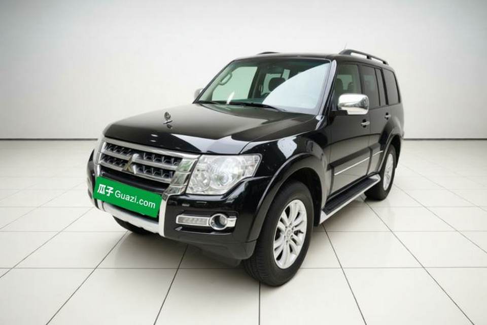 Mitsubishi Pajero 2017