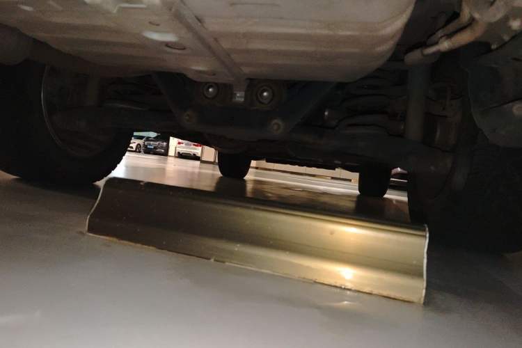 Used Mitsubishi Pajero 2017 V97 3.8L 5-Door GLS Model with Sunroof – Middle East Chassis Rear