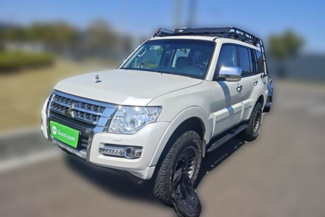 Used Mitsubishi Pajero 2017 V97 3.8L 5-Door GLS Model with Sunroof – Middle East