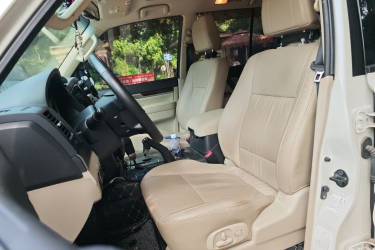 Used Mitsubishi Pajero 2017 V97 3.8L 5-Door GLS Model with Sunroof – Middle East Left Front Seat