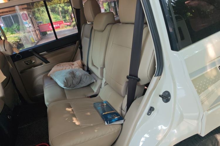 Used Mitsubishi Pajero 2017 V97 3.8L 5-Door GLS Model with Sunroof – Middle East Left Rear Seat