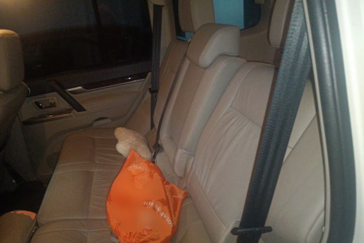 Used Mitsubishi Pajero  Left Rear Seat