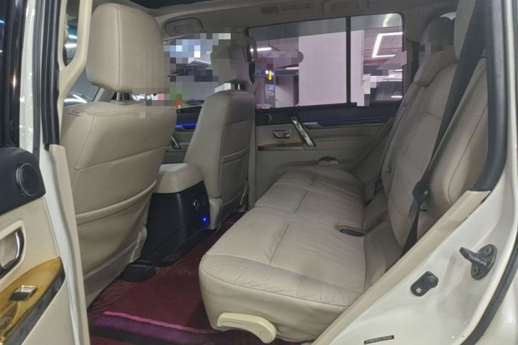 Used Mitsubishi Pajero  Left Rear Seat
