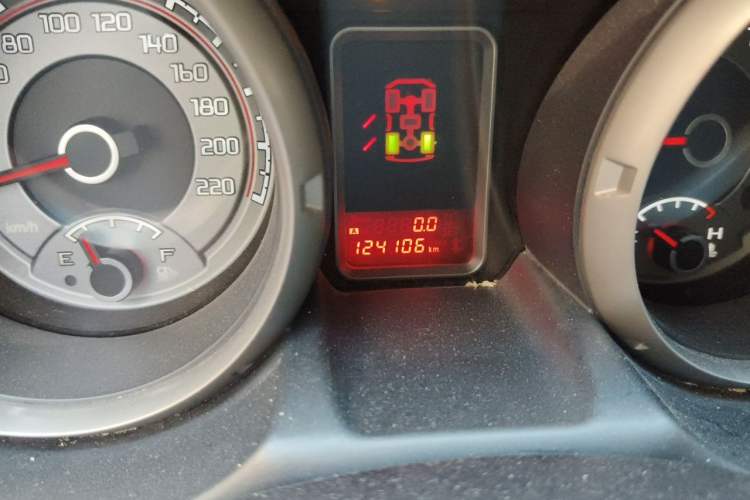 Used Mitsubishi Pajero  Odometer Close Up