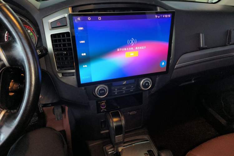 Used Mitsubishi Pajero 2018 3.0L Automatic Standard Edition Audio And AC Panel